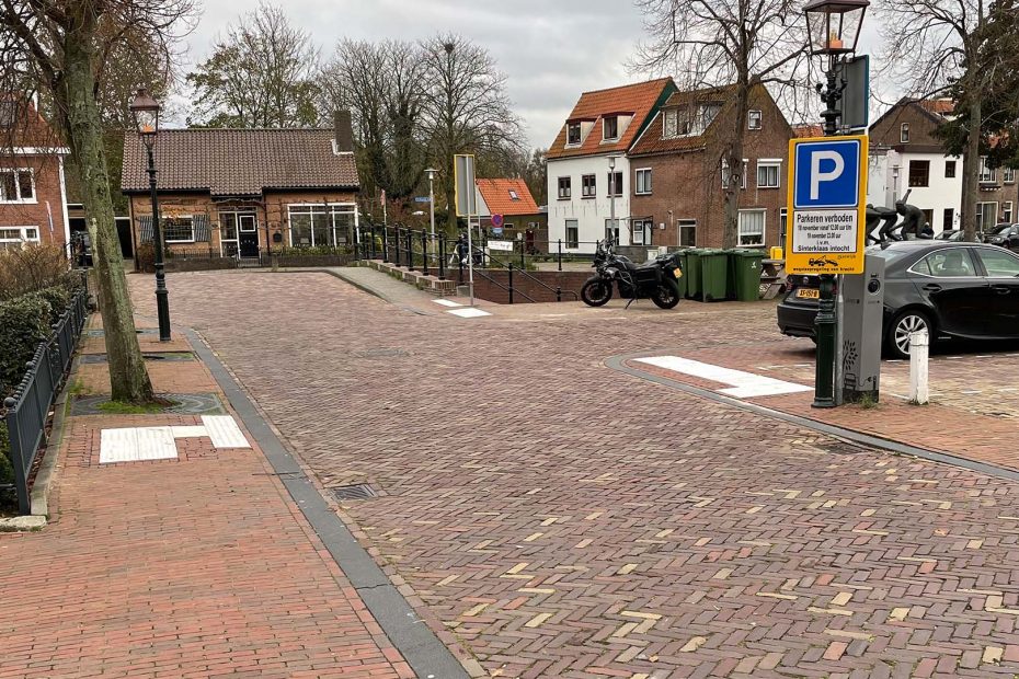 Ribbeltegels bij de Turfmarkt