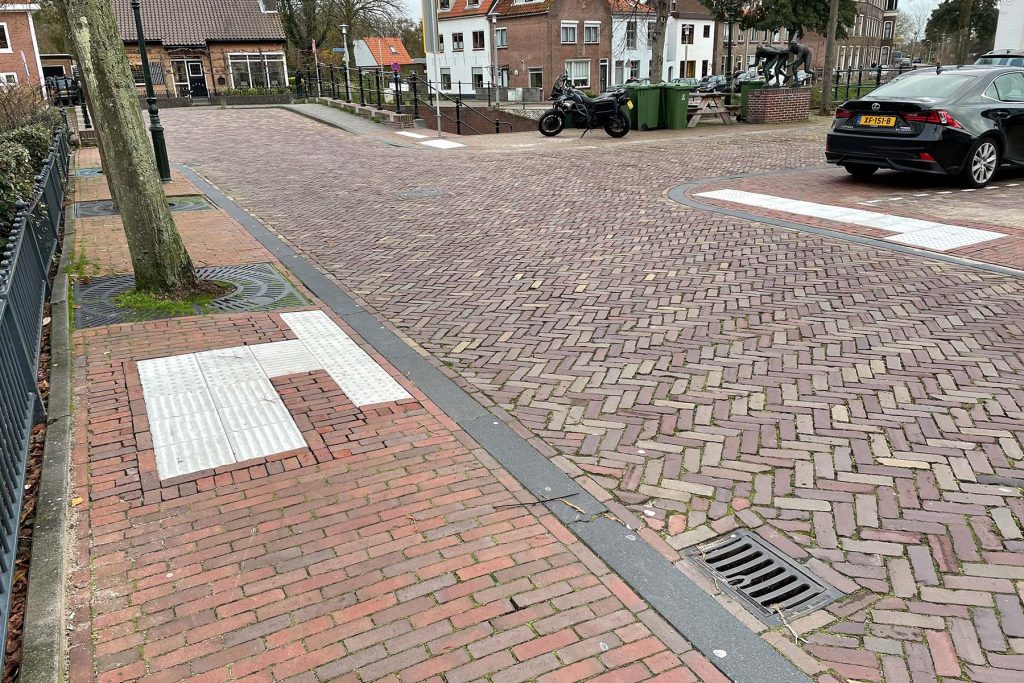 Ribbeltegels bij de Turfmarkt